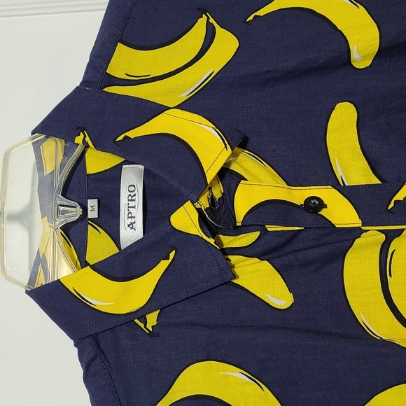 Aptro sz M Banana Shirt - Picture 2 of 3